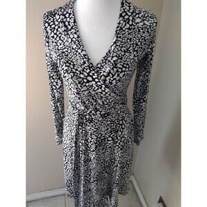 Banana Republic True Wrap Dress Black White Sz PS Office Career Classic Liquid